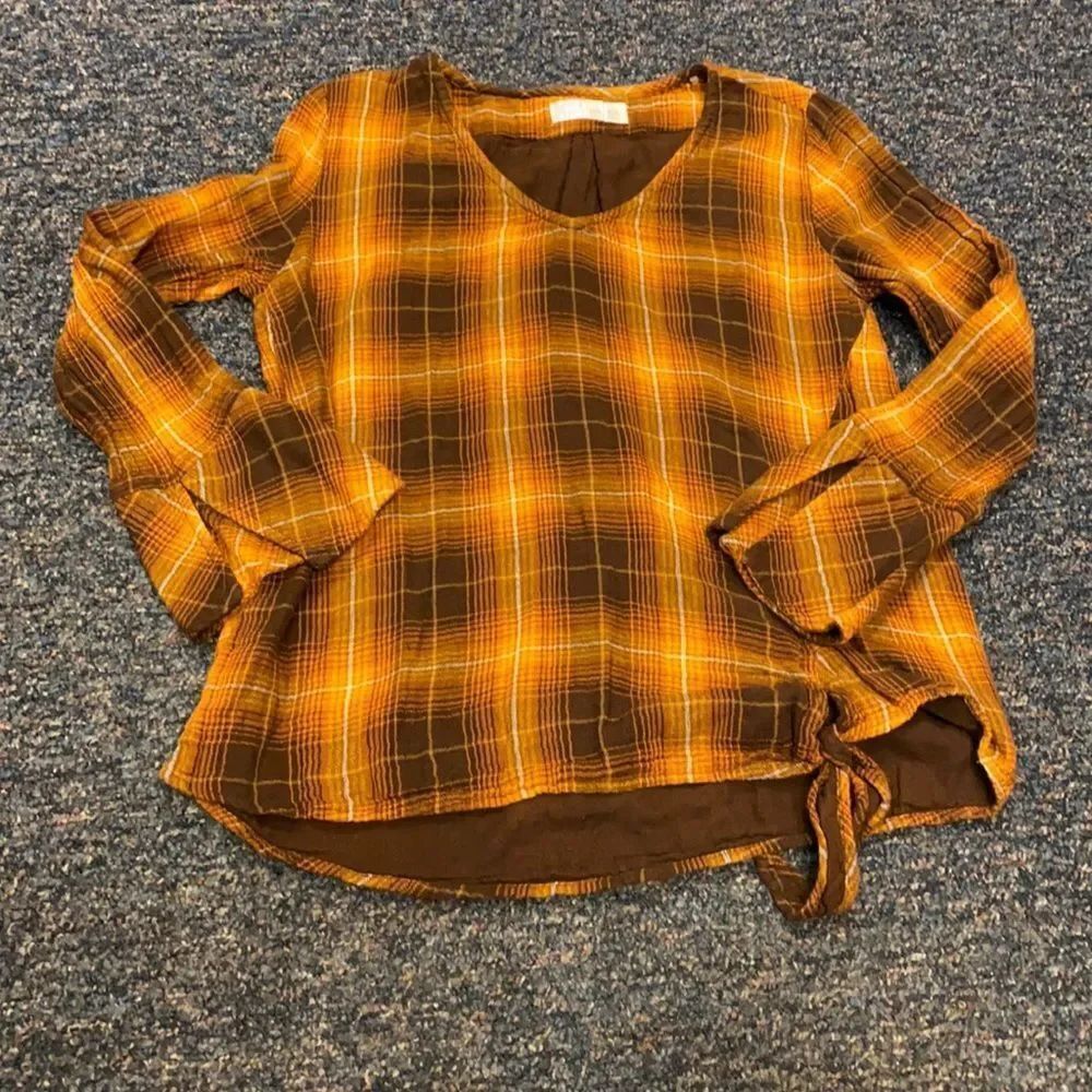 Time and Tru Plaid Top sz. S
